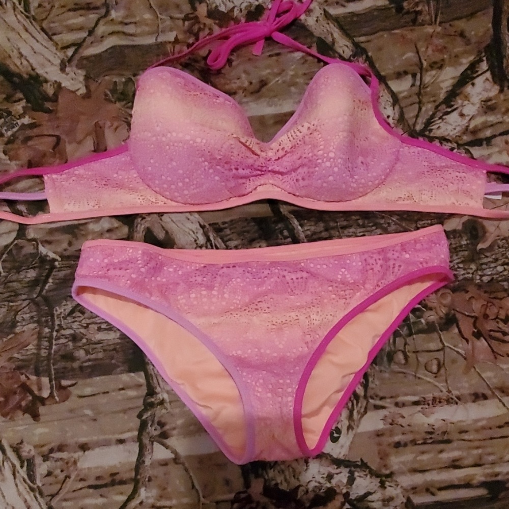 VS bikini